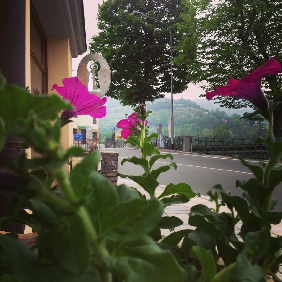 Hotel Langa In Cortemilia Εξωτερικό φωτογραφία